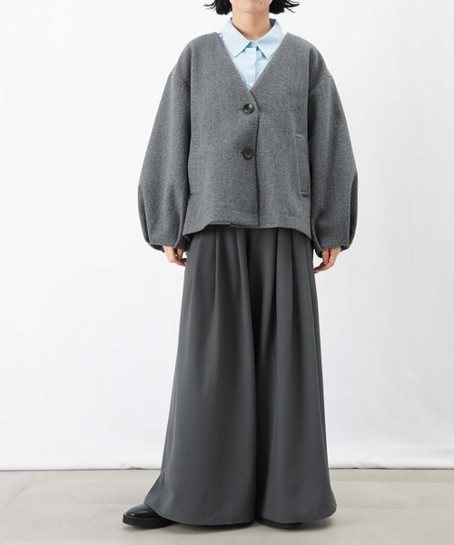 LUCA/LADY LUCK LUCA（ルカ/レディラックルカ）の「LC/LLL 袖タックVネックコート（ノーカラーコート・レディース・ブラック/ライトグレー/ブラウン・FREE）」の20枚目の写真