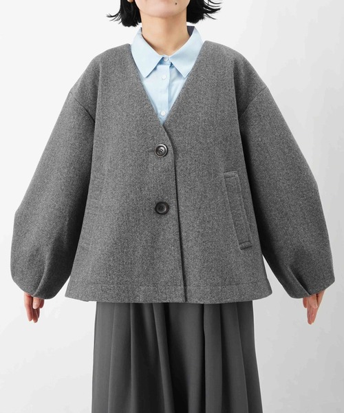 LUCA/LADY LUCK LUCA（ルカ/レディラックルカ）の「LC/LLL 袖タックVネックコート（ノーカラーコート・レディース・ブラック/ライトグレー/ブラウン・FREE）」の21枚目の写真