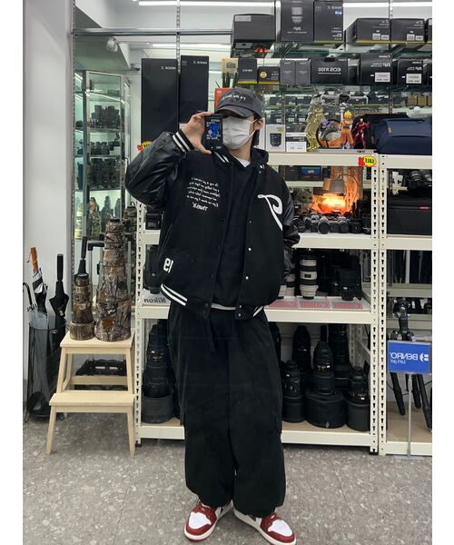 GRAVER（グレーバー）の「[ユニセックス]スモールダブルドローイングスマイルフードパーカー_ブラック（パーカー・レディース・ブラック・MEDIUM/LARGE/SMALL）」の6枚目の写真