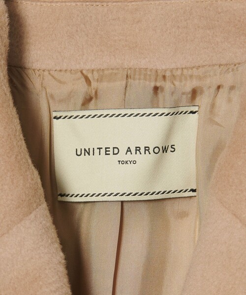 UNITED ARROWS（ユナイテッドアローズ）の「6B テーラードコート（チェスターコート・レディース・ベージュ/ネイビー・36/38/40）」の15枚目の写真