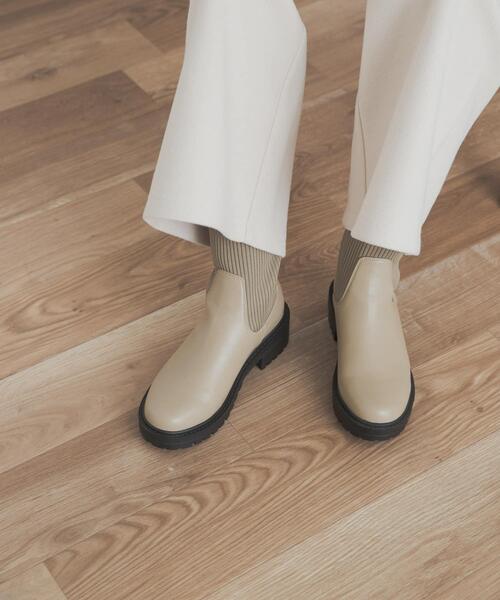 URBAN RESEARCH DOORS(アーバンリサーチドアーズ)の「ニットドッキングブーツ(ブーツ・レディース・ベージュ/ブラック・38/36/37)」の7枚目の写真