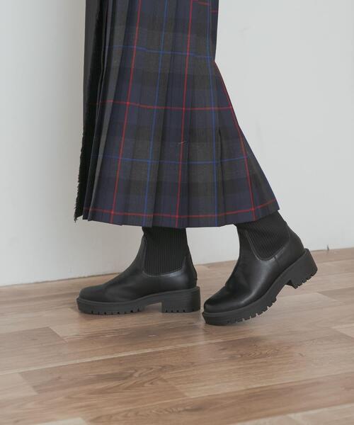 URBAN RESEARCH DOORS(アーバンリサーチドアーズ)の「ニットドッキングブーツ(ブーツ・レディース・ベージュ/ブラック・38/36/37)」の13枚目の写真