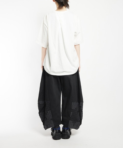 gomme（ゴム）の「バックタックパネルＴ（Tシャツ/カットソー・レディース・ホワイト/ブラック/チャコールグレー・MEDIUM）」の22枚目の写真