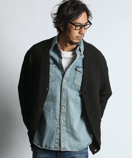 The DUFFER of ST.GEORGE(ザダファーオブセントジョージ)の「WASHABLE WAFFLE KNIT CARDIGAN:自宅で洗える ウォッシャブル ワッフルニット カーディガン(カーディガン/ボレロ・メンズ・ネイビー/アッシュグレー/ブラック・MEDIUM/LARGE/X-LARGE)」の1枚目の写真