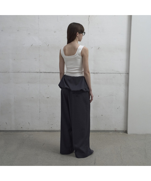 LCDC TM(エルシーディーシーティーエム)の「FOLDOVER VOLUME TROUSERS (GREY)(スラックス・レディース・チャコールグレー・SMALL/MEDIUM)」の3枚目の写真