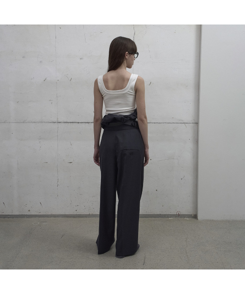 LCDC TM(エルシーディーシーティーエム)の「FOLDOVER VOLUME TROUSERS (GREY)(スラックス・レディース・チャコールグレー・SMALL/MEDIUM)」の6枚目の写真