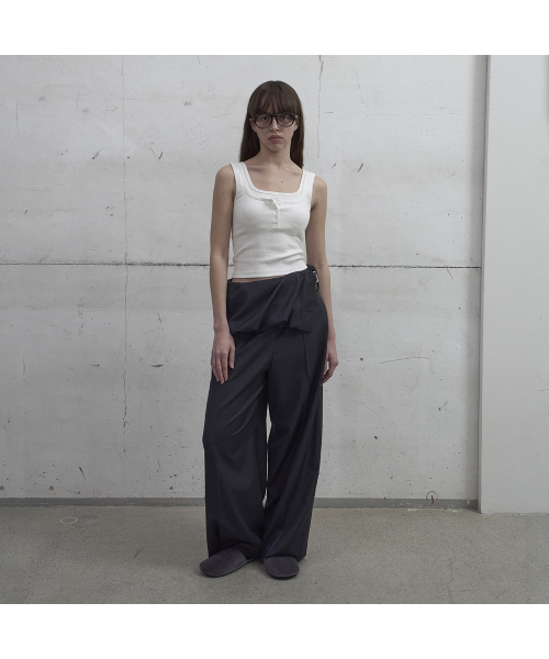 LCDC TM(エルシーディーシーティーエム)の「FOLDOVER VOLUME TROUSERS (GREY)(スラックス・レディース・チャコールグレー・SMALL/MEDIUM)」の7枚目の写真