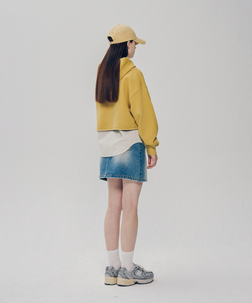 YALE(イェール)の「ウィメンズアーチロゴピグメントクロップフード_イエロー(パーカー・レディース・その他・SMALL/MEDIUM)」の16枚目の写真