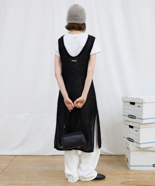 LEVAR（レバー）の「Crochet Eyelet Knit Dress - Black（ワンピース・レディース・その他・F）」の4枚目の写真