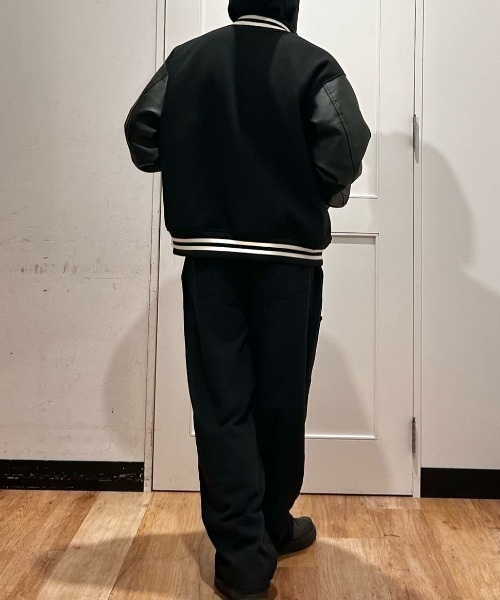 Right-on(ライトオン)の「Other(ソノタ)【メンズ】ダブルニースウェットパンツ(その他パンツ・メンズ・ブラック/グレー・L/XL/M)」の22枚目の写真