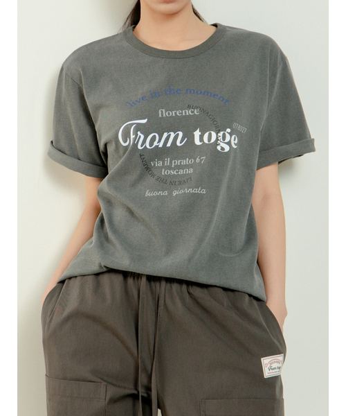 TOGE(トジ)の「トジェグラフィックTシャツ(チャコール)(Tシャツ/カットソー・レディース・その他・FREE)」の1枚目の写真