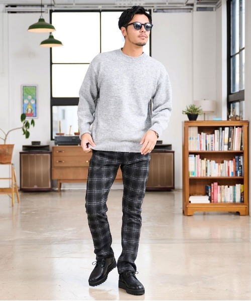 CavariA（キャバリア）の「『CavariA/キャバリア』スパンコールニットクルーネック（ニット/セーター・メンズ・グレー/ブラウン/チャコールグレー・L/M）」の17枚目の写真