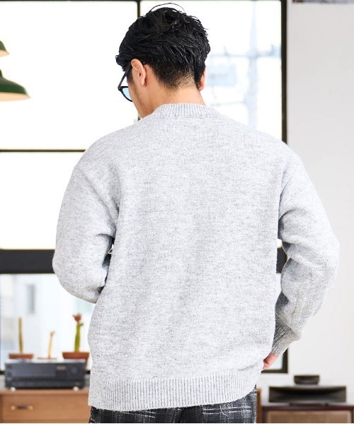 CavariA（キャバリア）の「『CavariA/キャバリア』スパンコールニットクルーネック（ニット/セーター・メンズ・グレー/ブラウン/チャコールグレー・L/M）」の16枚目の写真