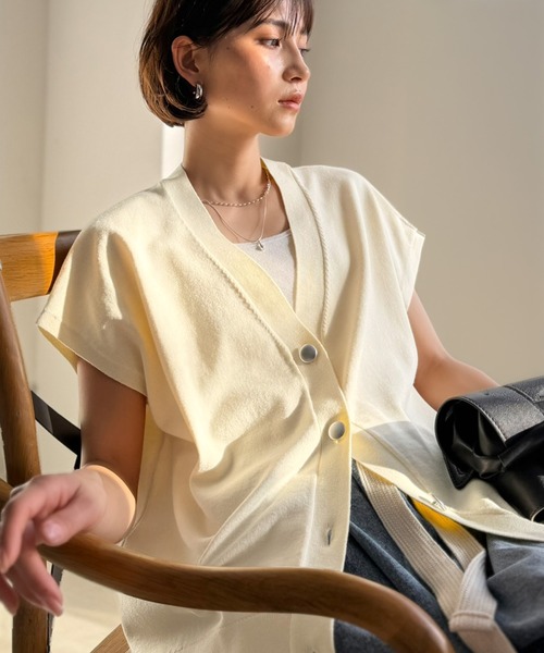 classicalelf(クラシカルエルフ)の「大人の抜け感を演出。洗練されたフレンチスリーブベスト(ベスト・レディース・ブラック/モカ/チャコール/アイボリー・LARGE/X-LARGE/SMALL/MEDIUM)」の13枚目の写真