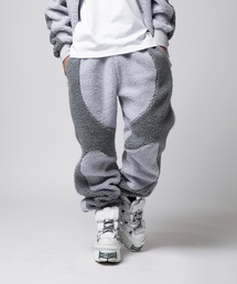 VANQUISH | VANQUISH / ヴァンキッシュ Sans Serif ロゴ ジップアップ ボアパンツ(その他パンツ)