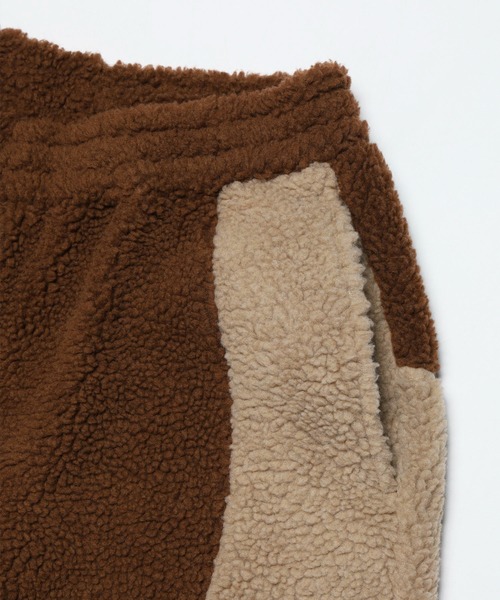 VANQUISH（ヴァンキッシュ）の「VANQUISH / ヴァンキッシュ Sans Serif ロゴ ジップアップ ボアパンツ（その他パンツ・メンズ・ブラウン/グレー・M/L）」の6枚目の写真