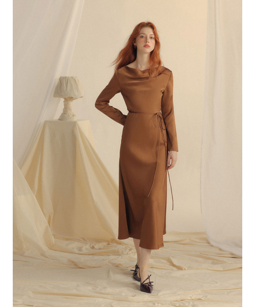 SINCETHEN(シンスゼン)の「グロー ボートネック ロングワンピース (ブラウン)(ワンピース・レディース・その他・S/M/L)」の2枚目の写真