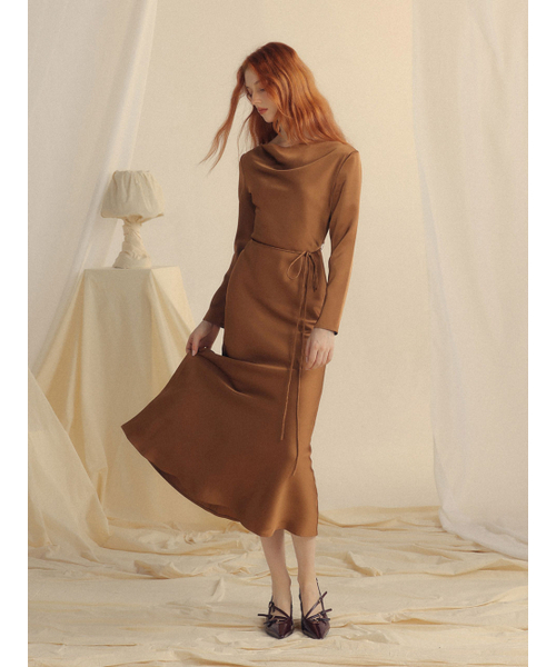 SINCETHEN(シンスゼン)の「グロー ボートネック ロングワンピース (ブラウン)(ワンピース・レディース・その他・S/M/L)」の3枚目の写真