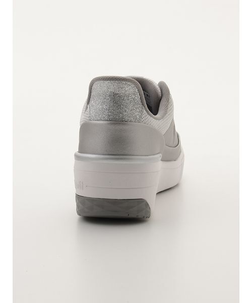 le coq sportif(ルコックスポルティフ)の「【le coq sportif】LCS SEVRES LIFT 2 SI(スニーカー・レディース・シルバー・24.5/24/25/23/23.5)」の3枚目の写真