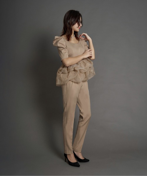 My shawty(マイシャウティー)の「pearl peplum set up(パンツドレス・レディース・ベージュ/ブラック×ホワイト・MEDIUM/SMALL)」の4枚目の写真