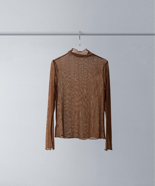 on:nue（オンニュ）の「【on:nue】[着用動画あり！] ラメラインシアーメロートップス（Tシャツ/カットソー・レディース・ブラウン/アイボリー/グレー・FREE）」の17枚目の写真