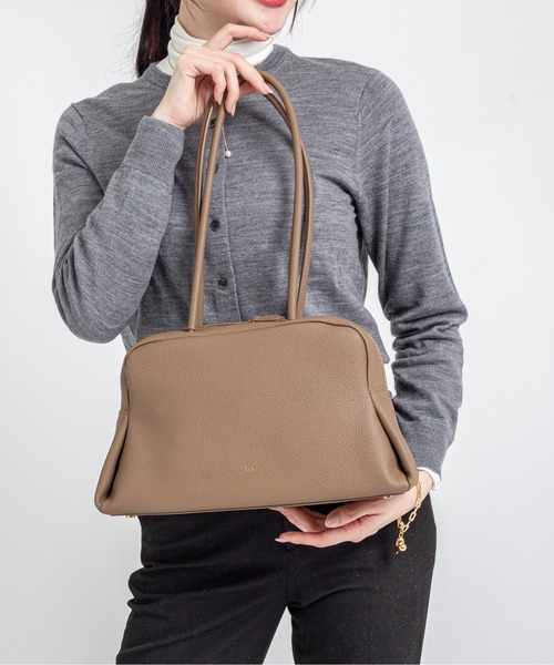 tov（トーヴ）の「【TOV】トートバッグ　肩掛け　トートバッグ PETAL OBLONG BAG M（トートバッグ・レディース・グレー/ブラック/ブラウン/ホワイト・FREE）」の5枚目の写真
