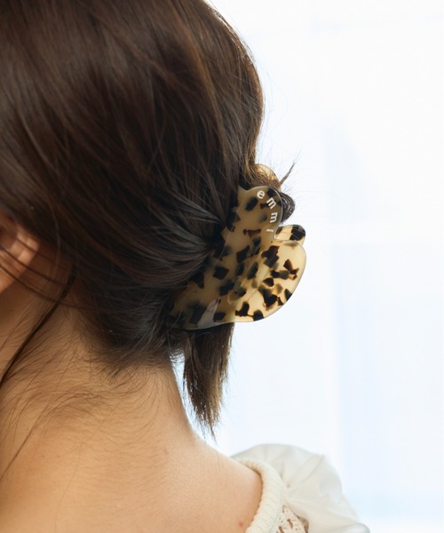 emmi（エミ）の「【HEART】ニュアンスハートヘアクリップ（バレッタ/ヘアクリップ・レディース・ライトベージュ/マルチ/ホワイト・F）」の8枚目の写真