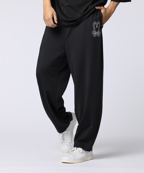 Psycho Bunny（サイコバニー）の「[WEB限定]タイポエンブレム ダンボールイージーパンツ（その他パンツ・メンズ・ブラック/チャコールグレー・SMALL/X-LARGE/LARGE/MEDIUM）」の2枚目の写真