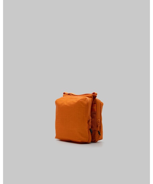 Topologie(トポロジー)の「Cassette Sacoche Medium(カセット サコッシュ ミディアム)(ショルダーバッグ・レディース・ブラック/ピンク/モスグリーン/グリーン系その他/オレンジ・ONE SIZE)」の13枚目の写真