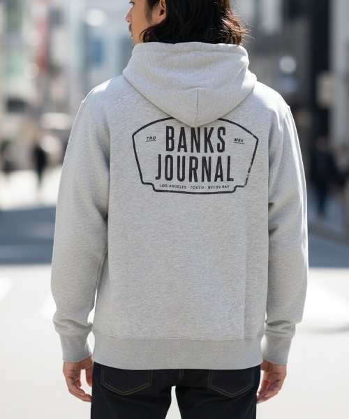 BANKS(バンクス)の「HOODIE / BANKS(バンクス)ブランドロゴスタンダードシルエットプルオーバーパーカー・フーディ(パーカー・メンズ・ブラック/ヘザーグレー・MEDIUM/LARGE)」の2枚目の写真