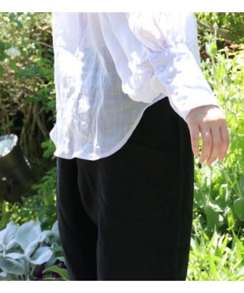 sanpo kuschel(サンポクシェル)の「リネン裾タックパンツ(その他パンツ・レディース・ブラック・FREE)」の6枚目の写真