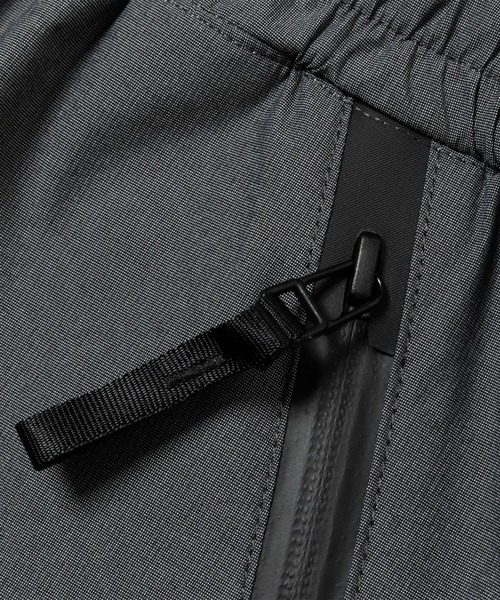 meanswhile（ミーンズワイル）の「MINOTECH Tech Commuter Shorts（その他パンツ・メンズ・ブラック/グレー・1(S)/2(M)/3(L)）」の12枚目の写真