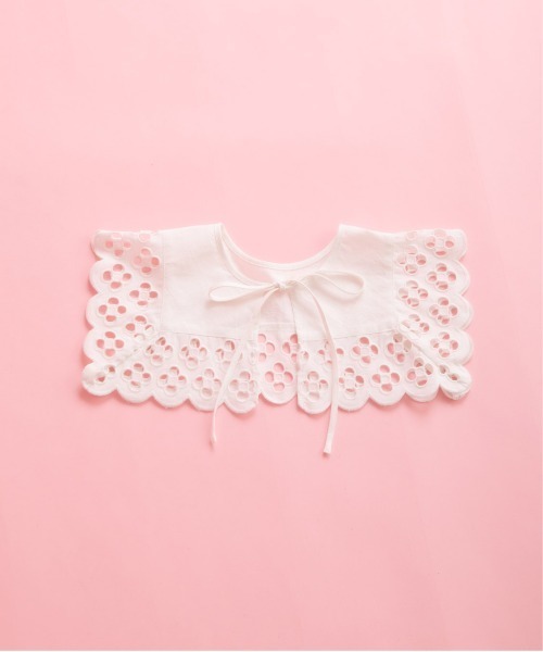 Dot＆Stripes CHILD WOMAN（ドットアンドストライプス　チャイルドウーマン）の「コットンリネンキャンバス フラワーカットワーク スクエア付け襟（付け襟・レディース・ホワイト・FREE）」の21枚目の写真