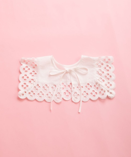 Dot&Stripes CHILD WOMAN(ドットアンドストライプス チャイルドウーマン)の「コットンリネンキャンバス フラワーカットワーク スクエア付け襟(付け襟・レディース・ホワイト・FREE)」の22枚目の写真
