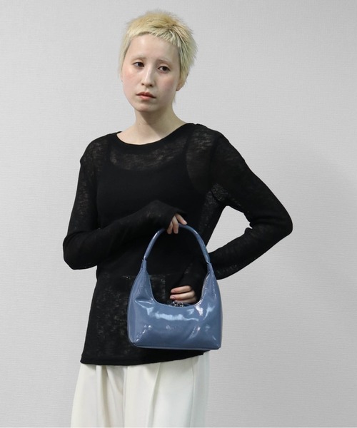 THE CELL.(ザセルドット)の「三日月MINIハンドバッグ HALF MOON MINI HANDBAG(ハンドバッグ・レディース・シルバー/ブルー/ブラック・FREE)」の5枚目の写真