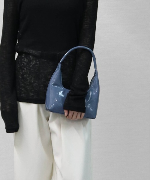 THE CELL.(ザセルドット)の「三日月MINIハンドバッグ HALF MOON MINI HANDBAG(ハンドバッグ・レディース・シルバー/ブルー/ブラック・FREE)」の4枚目の写真