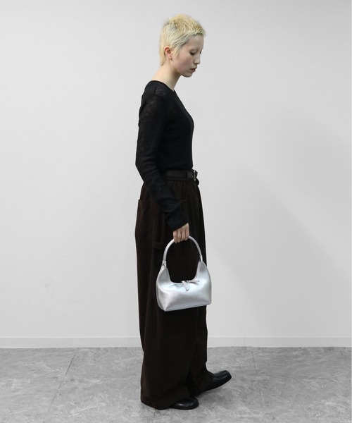 THE CELL.(ザセルドット)の「三日月MINIハンドバッグ HALF MOON MINI HANDBAG(ハンドバッグ・レディース・シルバー/ブルー/ブラック・FREE)」の15枚目の写真