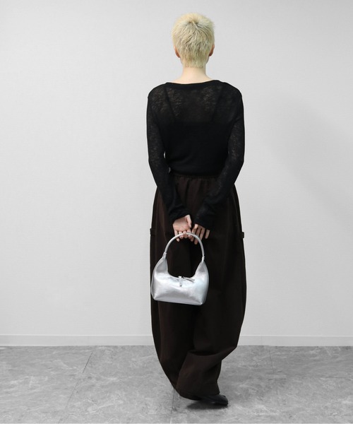 THE CELL.(ザセルドット)の「三日月MINIハンドバッグ HALF MOON MINI HANDBAG(ハンドバッグ・レディース・シルバー/ブルー/ブラック・FREE)」の16枚目の写真