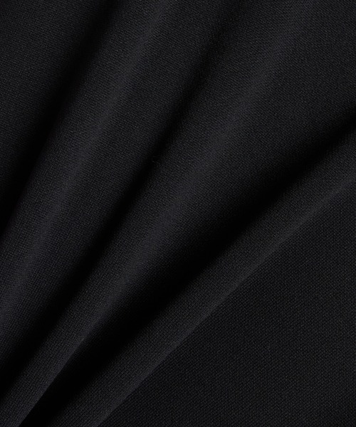 NEW BALANCE(ニューバランス)の「ニットショートスリーブハーフジップ(スウェット・レディース・ブラック/ベージュ・SMALL/MEDIUM/LARGE/X-LARGE)」の14枚目の写真