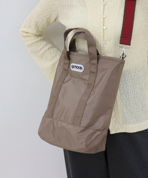 OUTDOOR PRODUCTS（アウトドアプロダクツ）の「【OUTDOOR PRODUCTS 】バイカラーテープトートバッグ（トートバッグ・レディース・ブラック/ベージュ・FREE）」の10枚目の写真