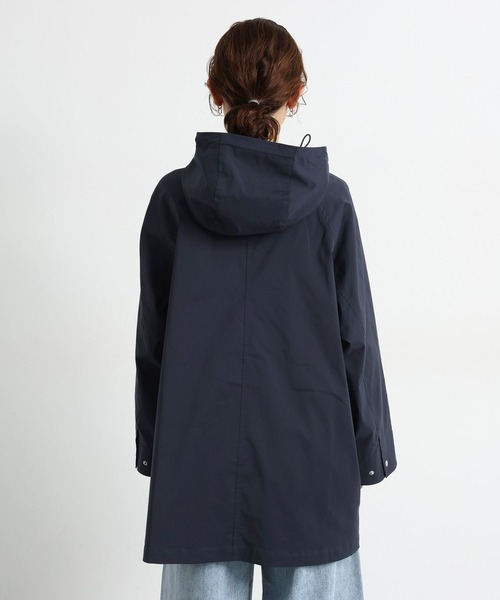 studio CLIP（スタディオクリップ）の「【撥水】ミドル丈フーディブルゾン（ブルゾン・レディース・ベージュ/ネイビー・FREE）」の14枚目の写真