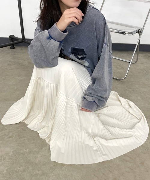 CRB(シーアールビー)の「プリーツティアードロングスカート(スカート・レディース・ブラック/ベージュ/アイボリー・F)」の2枚目の写真