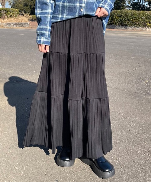 CRB(シーアールビー)の「プリーツティアードロングスカート(スカート・レディース・ブラック/ベージュ/アイボリー・F)」の12枚目の写真