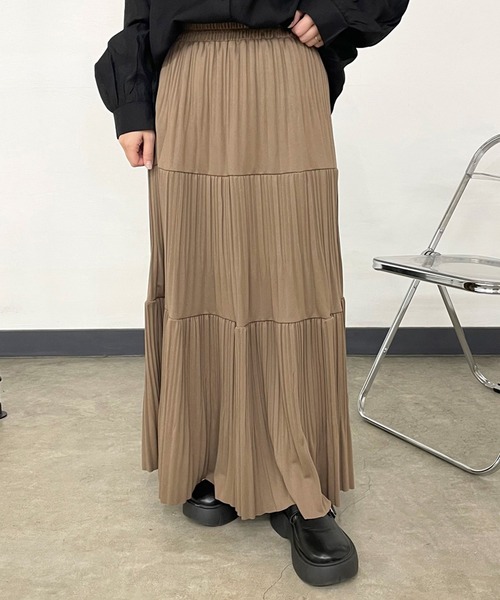 CRB(シーアールビー)の「プリーツティアードロングスカート(スカート・レディース・ブラック/ベージュ/アイボリー・F)」の8枚目の写真