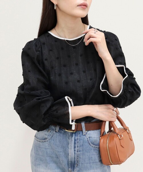 fredy emue（フレディエミュ）の「【大人気シリーズの最新作】バック釦配色ギャザーブラウス（シャツ/ブラウス・レディース・ブラック/グレイッシュベージュ/オフホワイト・38）」の16枚目の写真