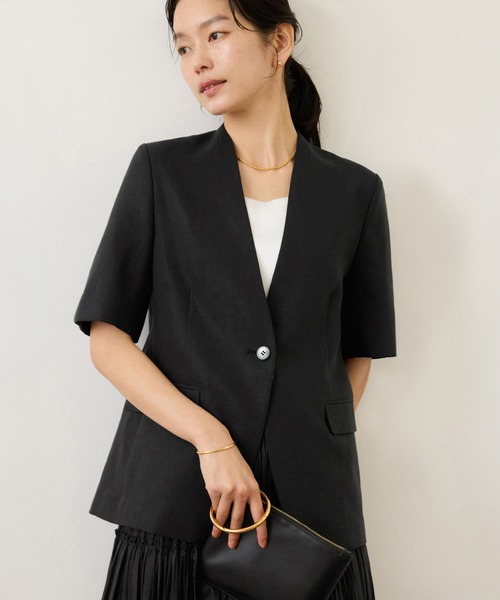 ROPE'（ロペ）の「リネンハーフスリーブノーカラー半袖ジャケット（ノーカラージャケット・レディース・ブラック/キナリ・38/36）」の2枚目の写真