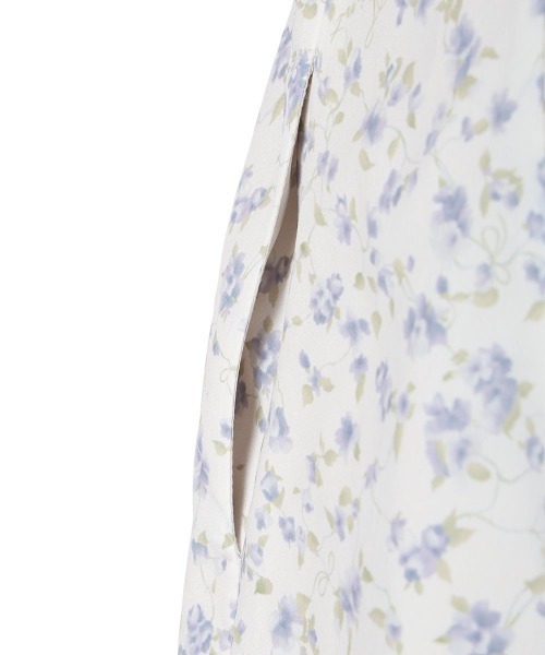 F i.n.t（フィント）の「リボンアイビーフラワー柄レースアップワンピース（ワンピース・レディース・ブラック×ブルー/アイボリー・FREE）」の13枚目の写真