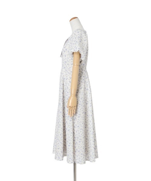 F i.n.t（フィント）の「リボンアイビーフラワー柄レースアップワンピース（ワンピース・レディース・ブラック×ブルー/アイボリー・FREE）」の8枚目の写真