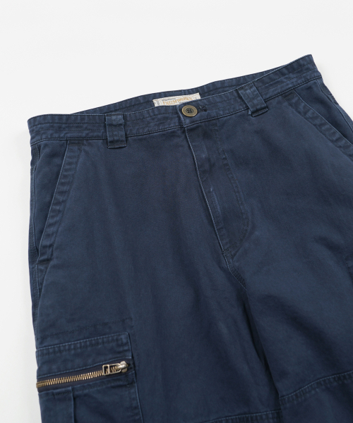 FRIZMWORKS(フリズムワークス)の「WASHED COTTON ZIP CARGO PANTS _ NAVY(その他パンツ・メンズ・その他・SMALL/MEDIUM/LARGE/X-LARGE)」の4枚目の写真