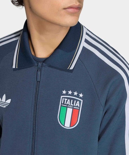 adidas（アディダス）の「イタリア代表 アウェイ アンセムジャケット / ジャージ / トラックジャケット / アディダス adidas（ジャージ・メンズ・ブルー・XX-LARGE/LARGE/MEDIUM/X-LARGE）」の3枚目の写真